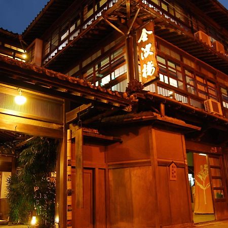 Hinagu Onsen Kinparo Hotel Jacusiro Kültér fotó
