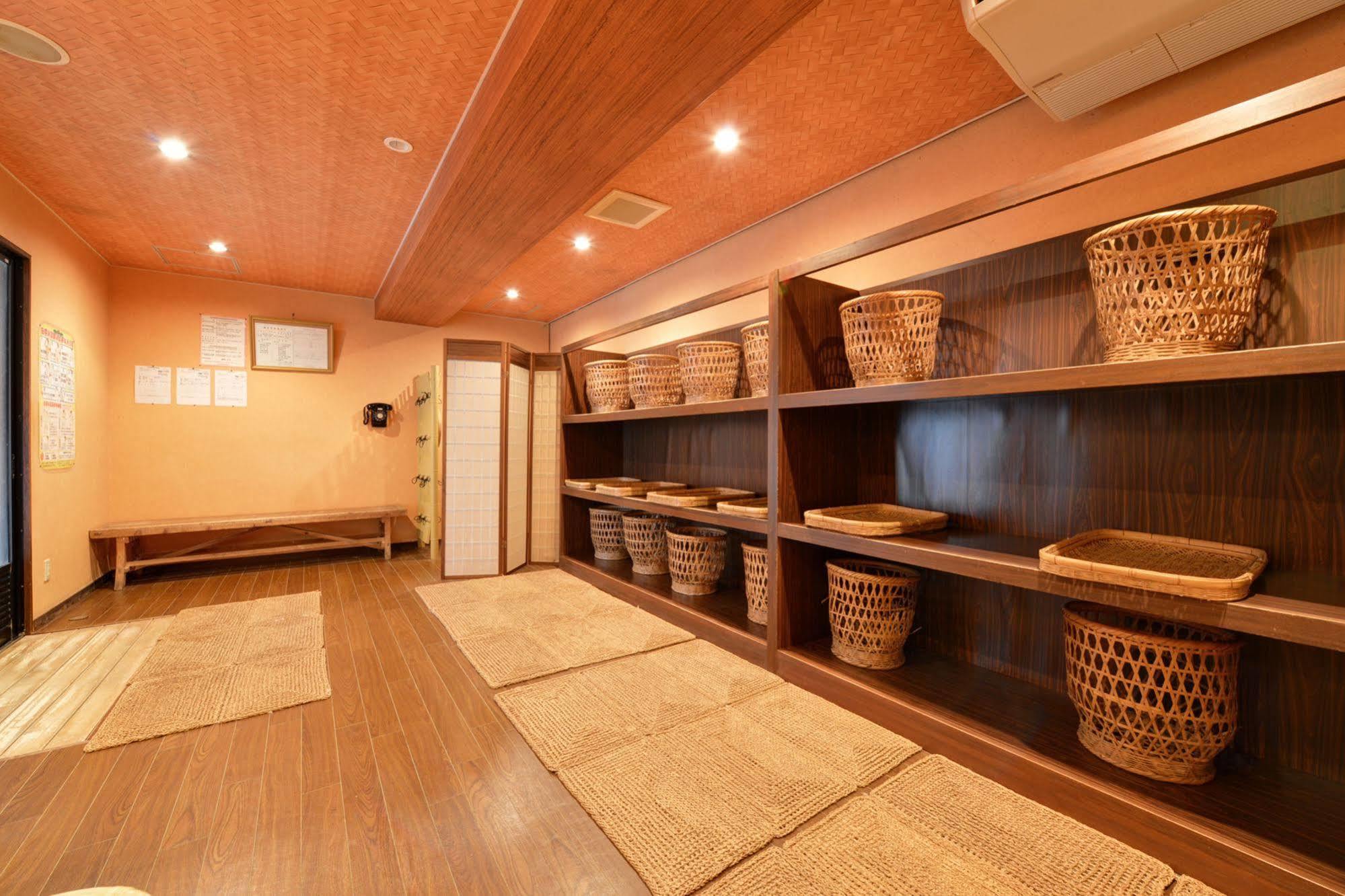 Hinagu Onsen Kinparo Hotel Jacusiro Kültér fotó